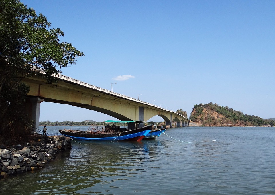 boating in river kali in karwar is one of the best weekend getaways from Bangalore