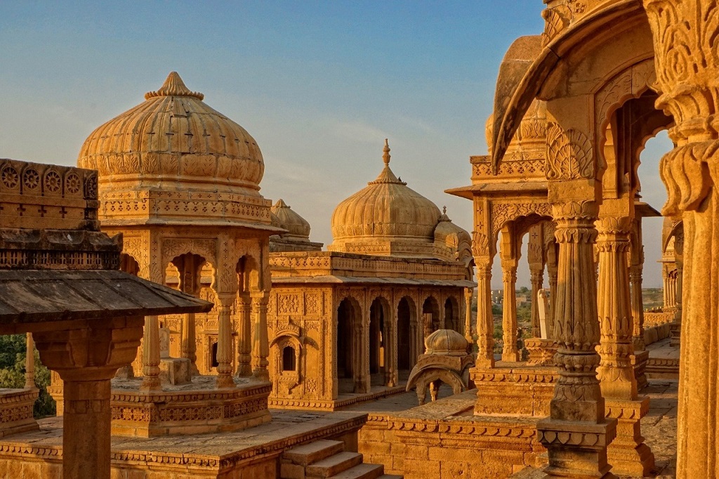 new year celebrations in jaisalmers in between beautiful forts
